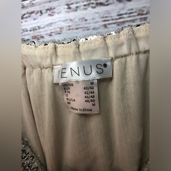 VENUS Silver Sequin Jumpsuit for Evening Glamour NWT Medium - Picture 15 of 16